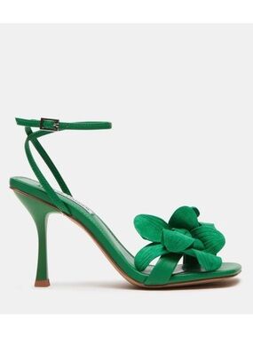Steve Madden AMANI GREEN heels in size 9.5 Square Toe with Flowers